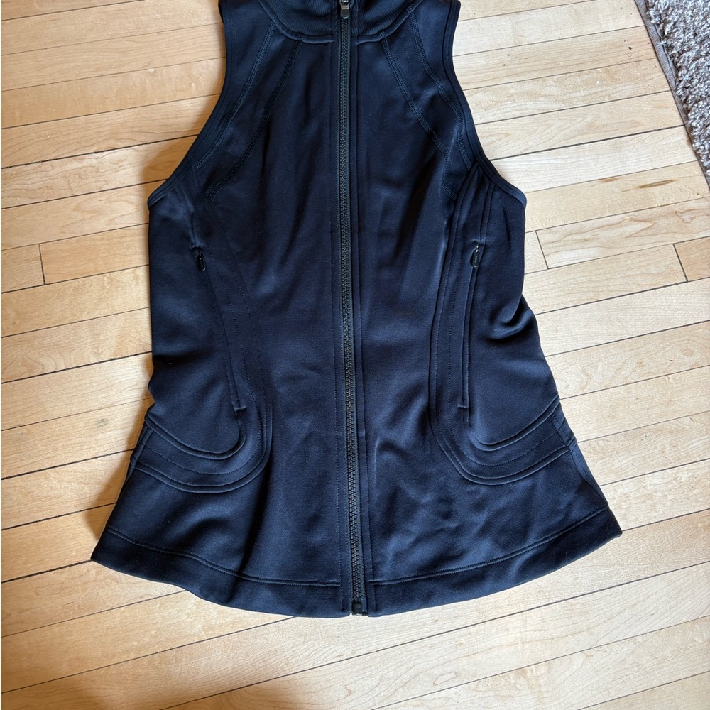 ATHLETA evolve vest